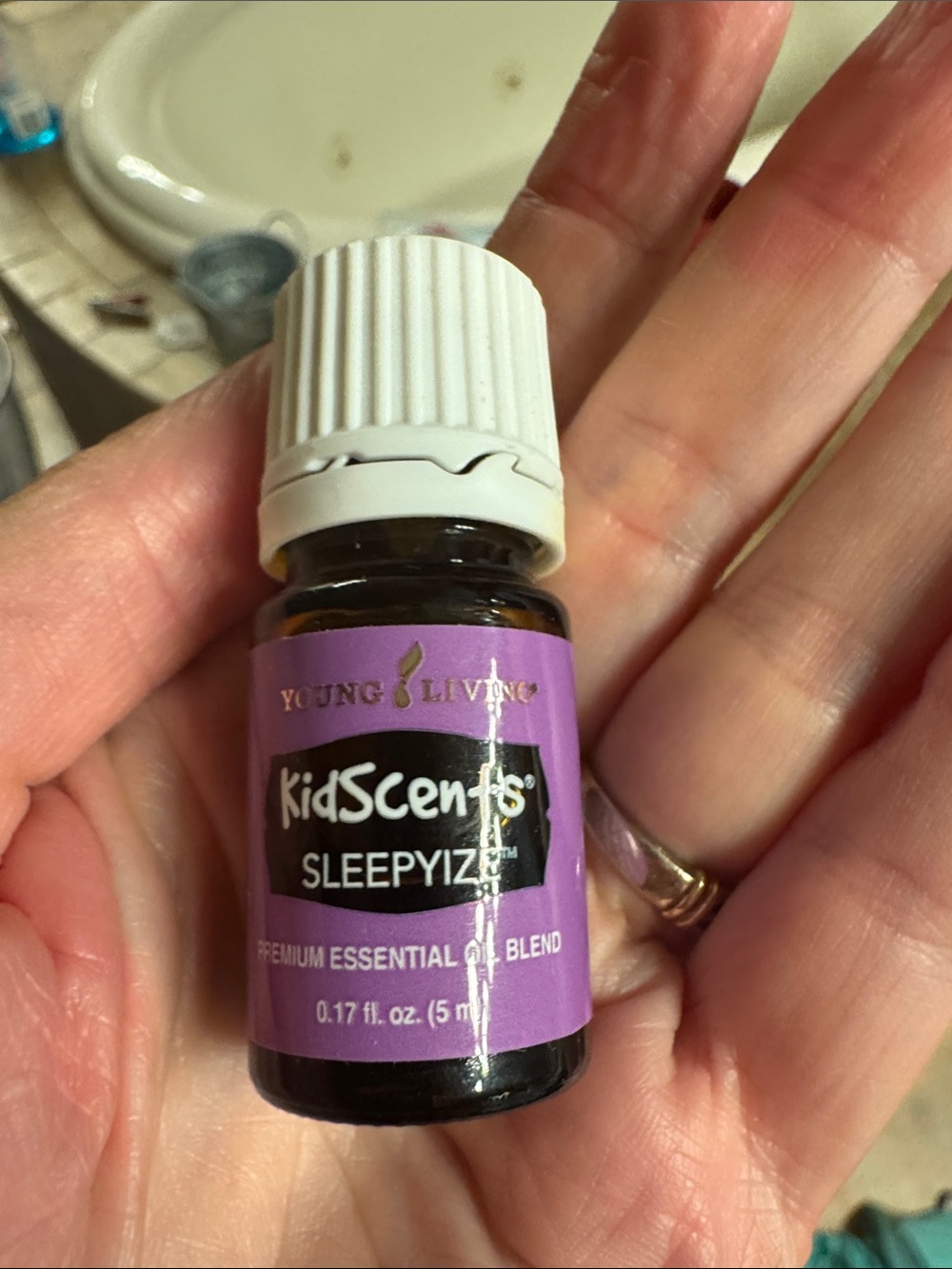 Young Living KidScents SleepyIze Essential Oil Blend - Purple
